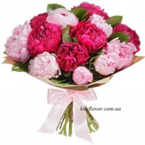 Fifteen peonies with delivery
